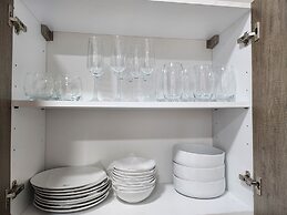 Spacious Luxury 3Bed Hse in Tema Netflix