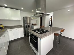 Súper Apartamento TV Wi Fi y parqueadero