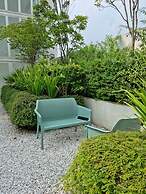 Una Residence By Maya