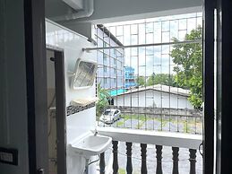 Ze Residence Rarm Intra