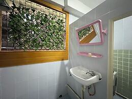 Ze Residence Rarm Intra