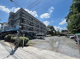 Ze Residence Rarm Intra