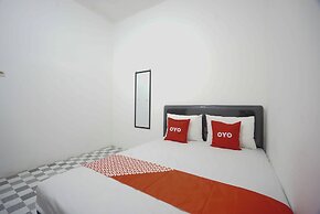 OYO 93971 Villa Kamandalu