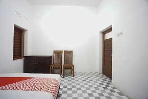 OYO 93971 Villa Kamandalu