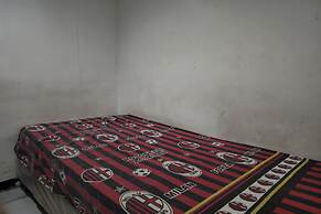 OYO Life 93977 Suterejo Homestay Syariah