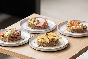 hotel anddoggy Kyoto Nijo