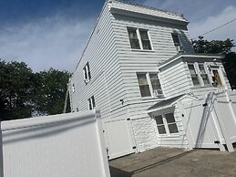 Divine Villa & Resorts Guest House