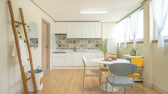 Yeosu Canada meo Village pet Pension