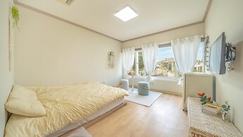 Yeosu Canada meo Village pet Pension