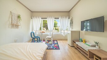 Yeosu Canada meo Village pet Pension