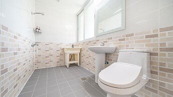 Yeosu Canada meo Village pet Pension