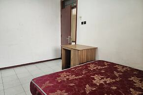 OYO Life 93979 Gubeng Homestay Syariah