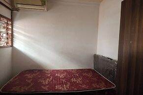 OYO Life 93979 Gubeng Homestay Syariah