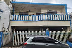 OYO Life 93979 Gubeng Homestay Syariah