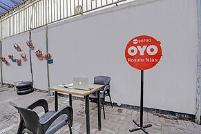 OYO 90790 Royale Nias