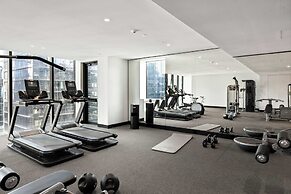 Luxuria Apartments - Collins House