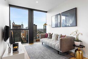 Luxuria Apartments - Collins House