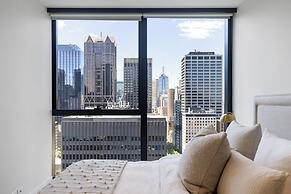 Luxuria Apartments - Collins House