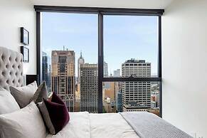 Luxuria Apartments - Collins House