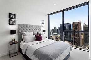 Luxuria Apartments - Collins House