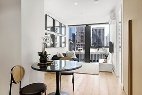 Luxuria Apartments - Collins House