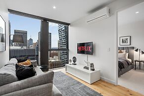 Luxuria Apartments - Collins House