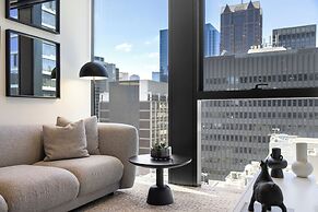 Luxuria Apartments - Collins House