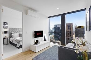 Luxuria Apartments - Collins House