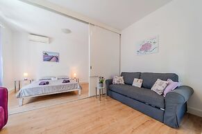 Lavanda Apartment With Terrace