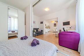 Lavanda Apartment With Terrace