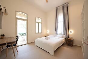 PORT CITY HAIFA - Authentic Luxury BG