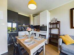 Czesława Miłosza Apartment by Renters