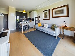 Czesława Miłosza Apartment by Renters