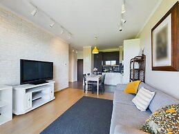 Czesława Miłosza Apartment by Renters