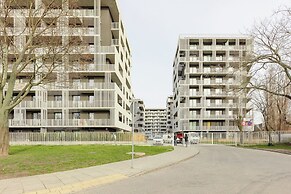 Gumińska Apartment Warsaw by Renters