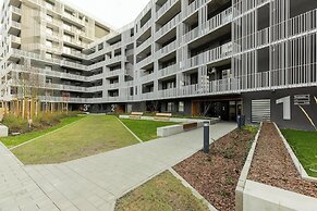 Gumińska Apartment Warsaw by Renters