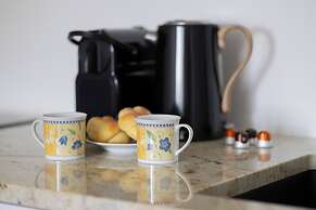 Gumińska Apartment Warsaw by Renters