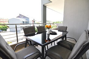 Zennova 60 Nikiti Family Apt