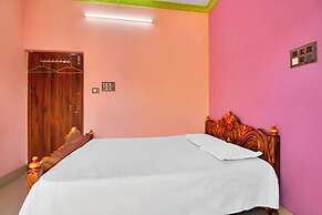 iROOMZ Tilottama Guest House