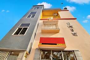 iROOMZ Tilottama Guest House