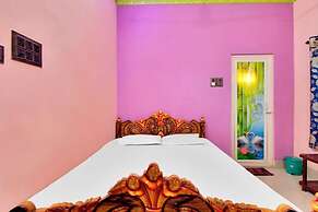 iROOMZ Tilottama Guest House