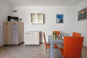 3949 Ondamar - Trilo Semi by Barbarhouse