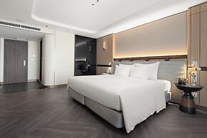 Grand Pioneers Halong Bay Cruise 2