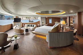 Grand Pioneers Halong Bay Cruise 2