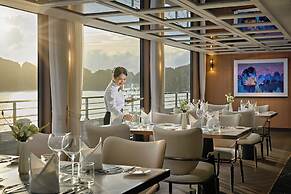 Grand Pioneers Halong Bay Cruise 2