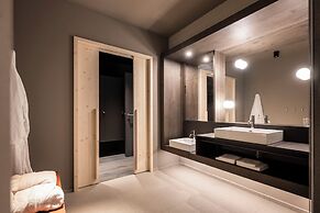 AKI Family Resort PLOSE