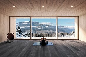 AKI Family Resort PLOSE