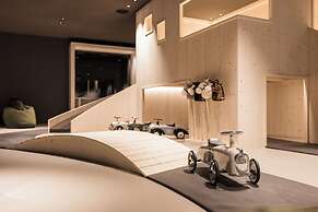 AKI Family Resort PLOSE