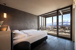 AKI Family Resort PLOSE