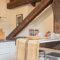 Plinio 10 in Como With 2 Bedrooms and 2 Bathrooms